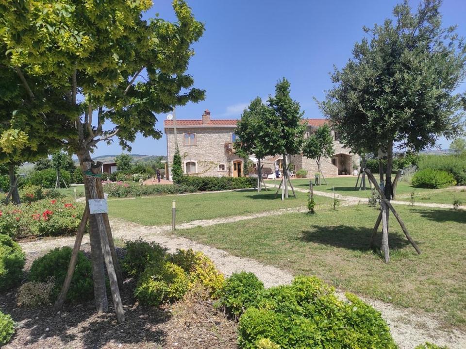Masseria Fontana Dei Fieri Pietrelcina Exteriör bild